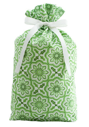 holly and ivy cloth gift bag